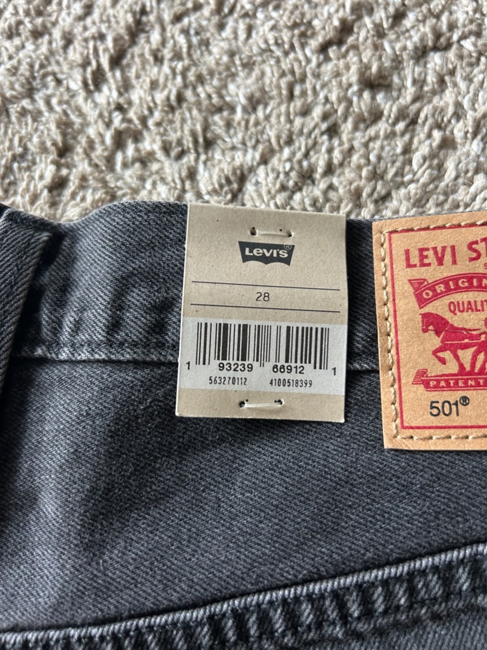 Levi's Women's 501 Original Shorts - Black 28 - Picture 8 of 9